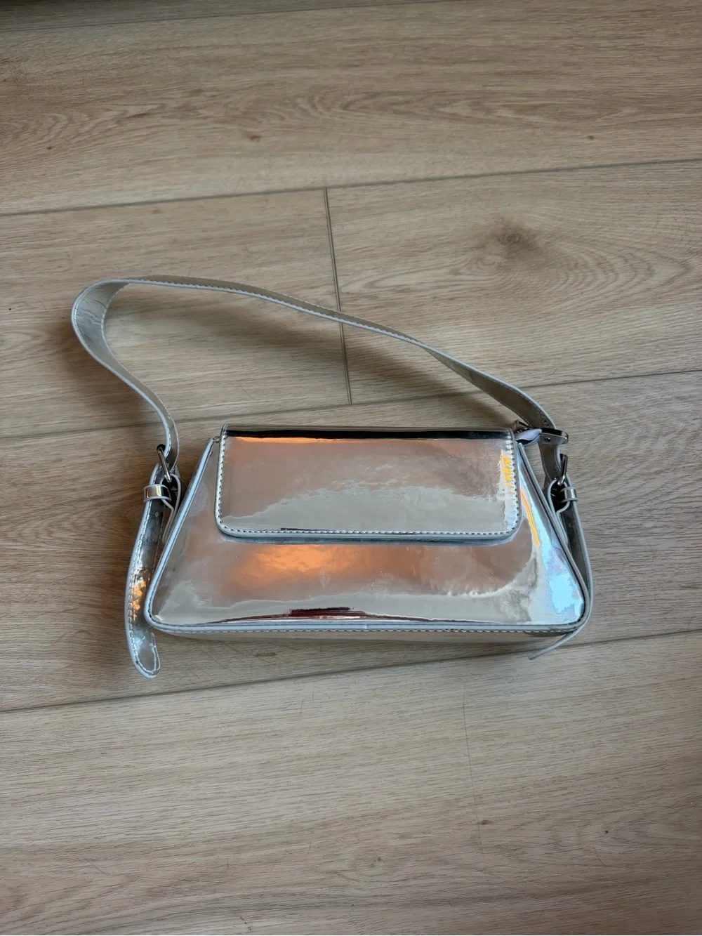 Silver Metallic Shoulder Bag - Contemporary Women’s Crossbody